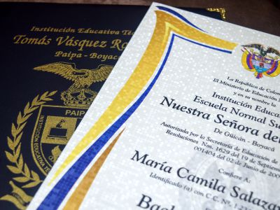 Diplomas, Certificados y Carpetas